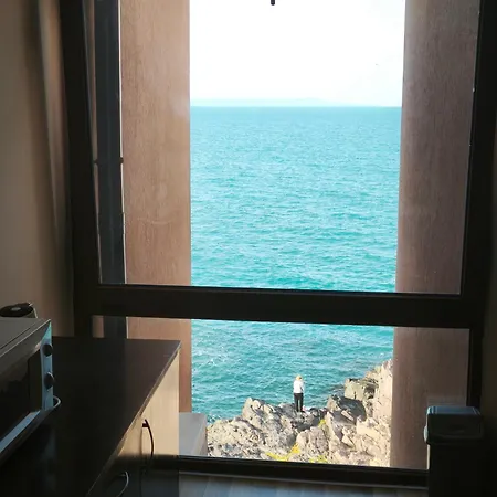 Sunrise A Apartment